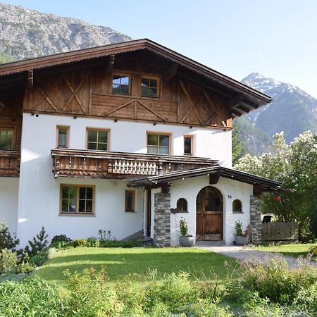 Ferienwohnung Försterhaus Holzgau Exterior foto
